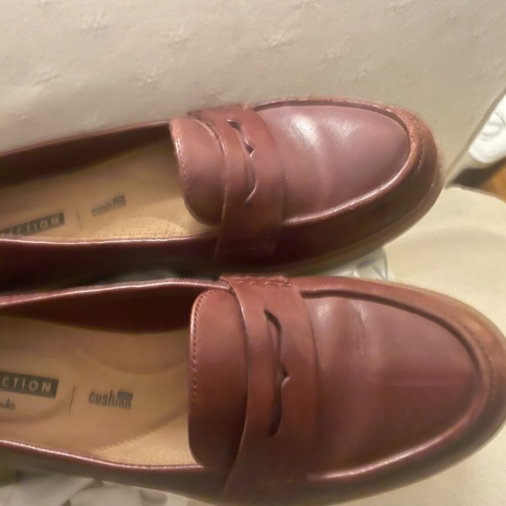 Women's Classic Clarks Raisie Eletta Brown Leather Loafers Size 7.5 - Picture 4 of 4